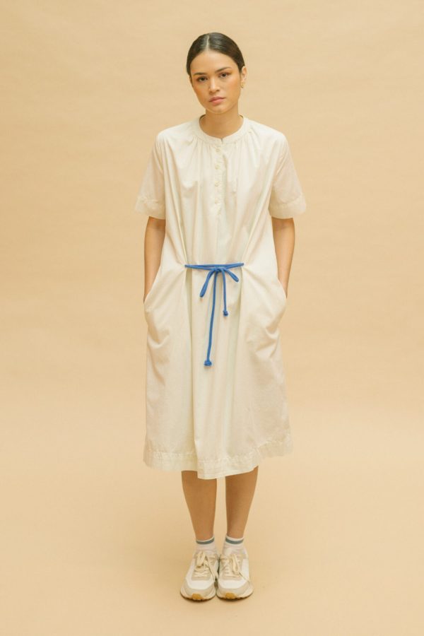 Vestido amplio crudo