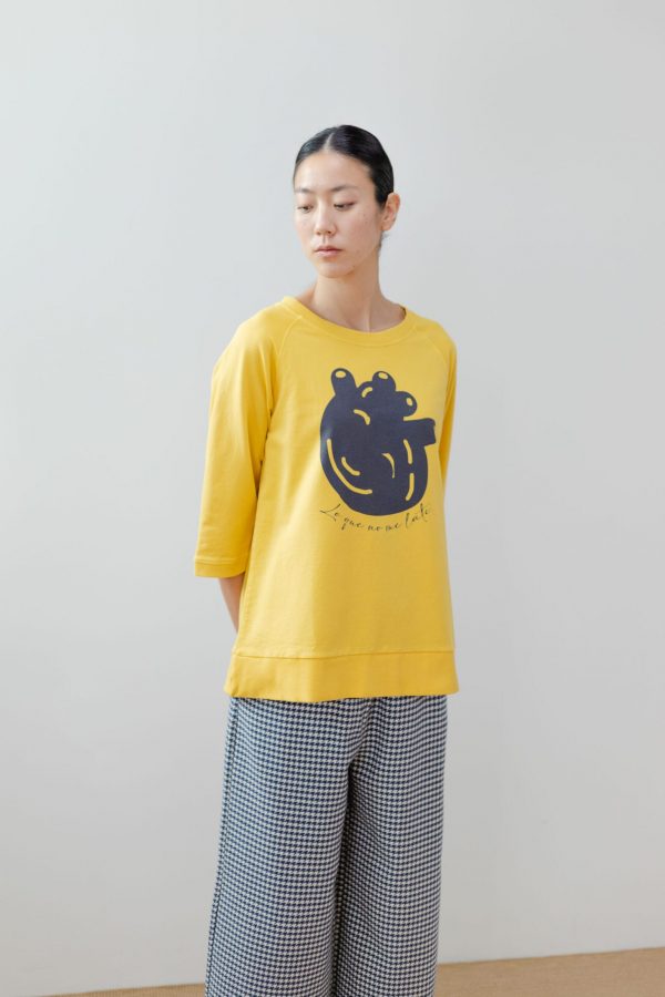 Sudadera amarilla «corazón»