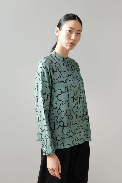 Blusa verde estampada