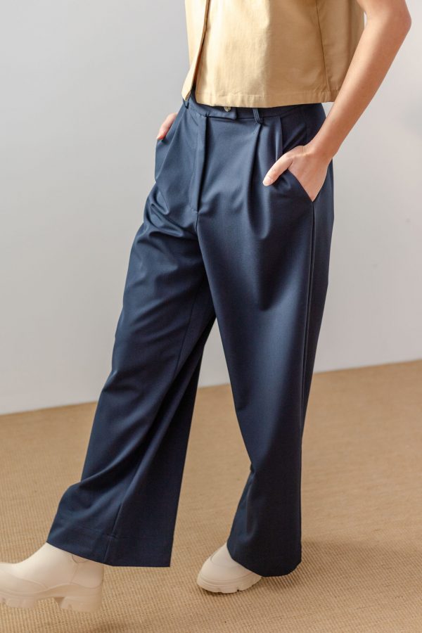 2303145_02-1-scaled-1.jpg Pantalón amplio azul
