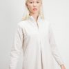 Vestido beige textura rugosa