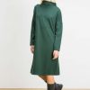 Vestido verde botella cuello chimenea