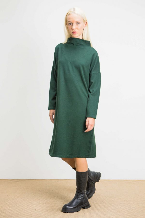 Vestido verde botella cuello chimenea