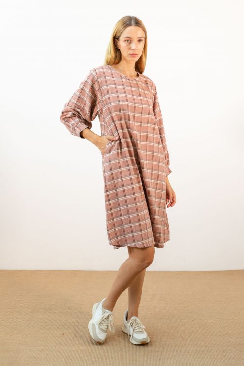 Vestido amplio cuadros