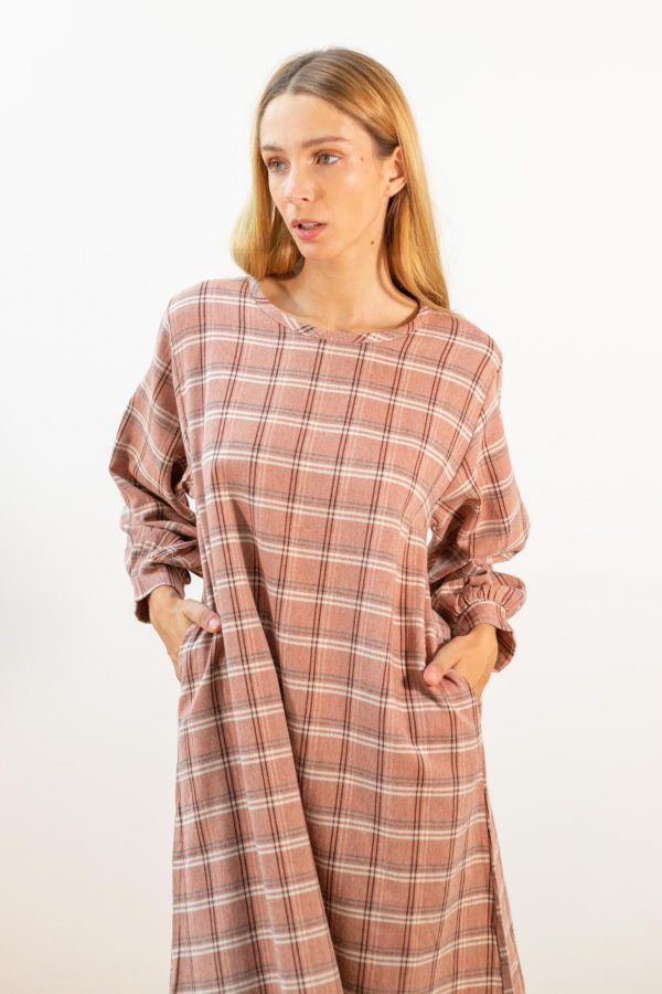 Vestido amplio cuadros