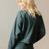 Top sudadera verde