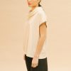 Camiseta cuello barco vuelto