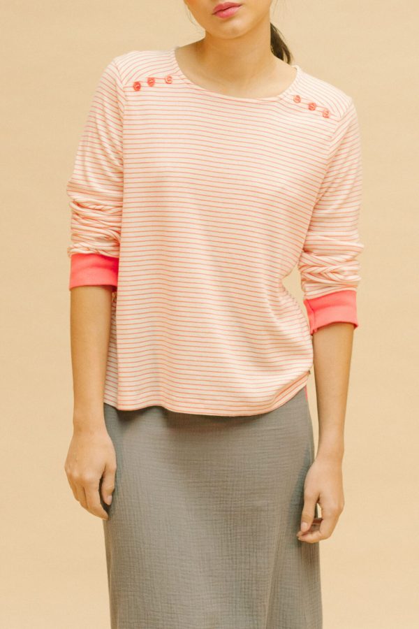 2401110_04-scaled-1.jpg Camiseta rayas rosas y botones