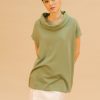 Camiseta cuello barco verde