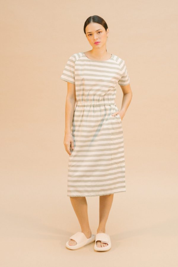 2401489b_03-scaled-1.jpg Vestido midi de rayas