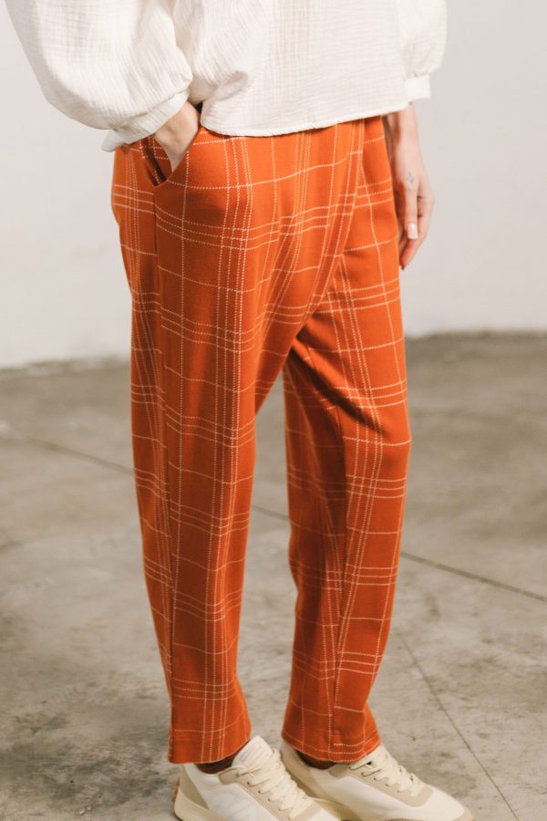 Pantalón detalle cruzado