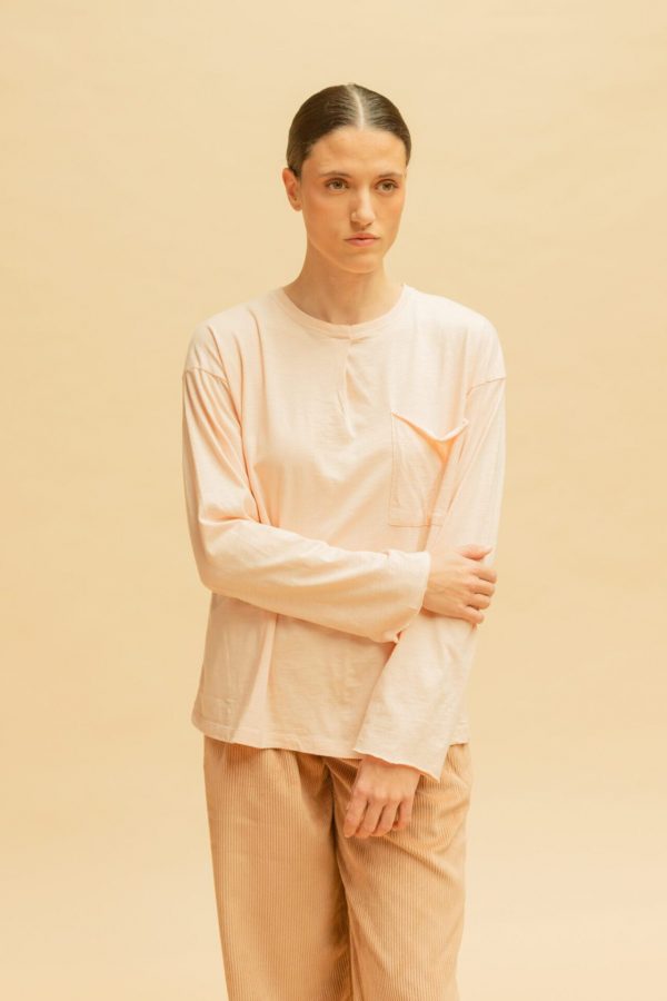 img_5610-scaled-1.jpg Camiseta rosa pliegue